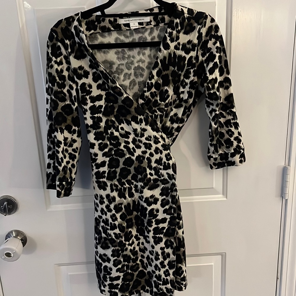 Size 10 Diane von Furstenberg wrap dress animal print